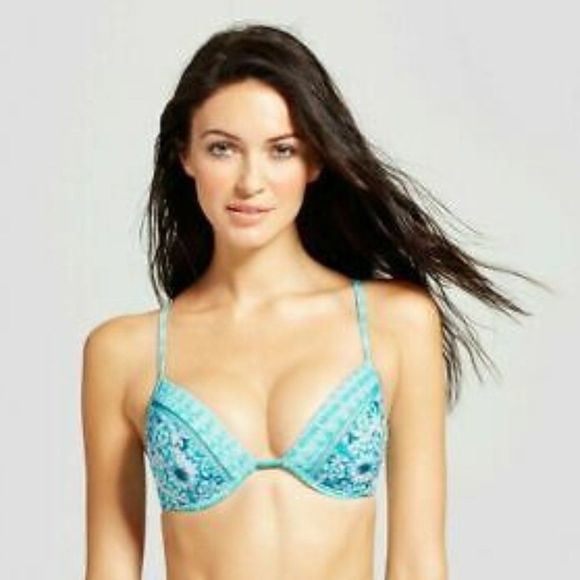 Shade & Shore Bikini Top Crochet Style - Picture 1 of 7